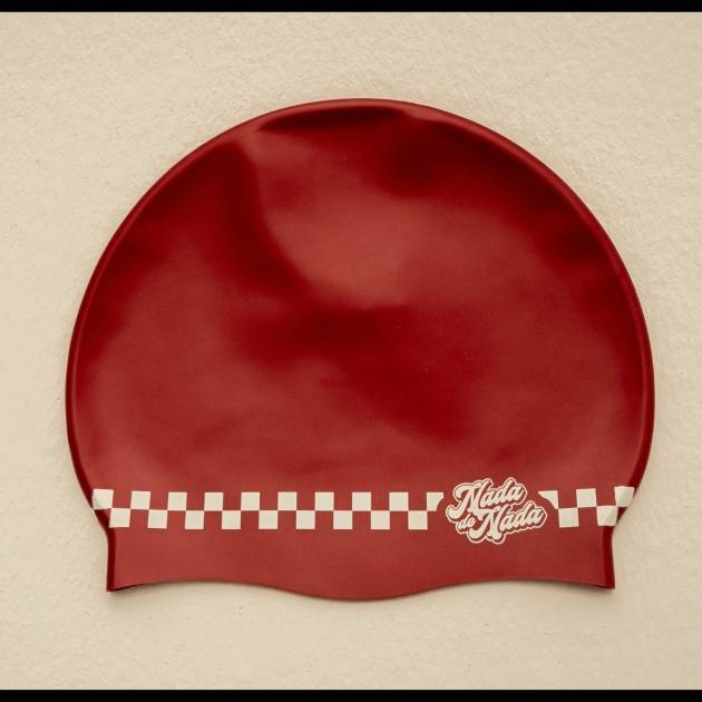 Gorro Maroon Checker